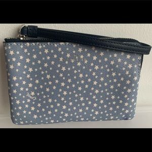 Coach F67613. Corner zip wristlet. Ditsy start print. NEW!